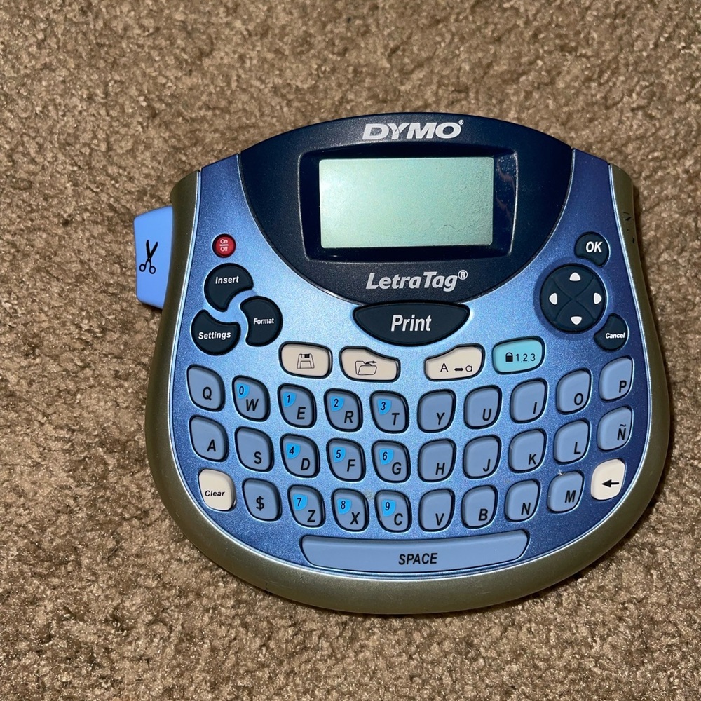 DYMO LetraTag label maker
